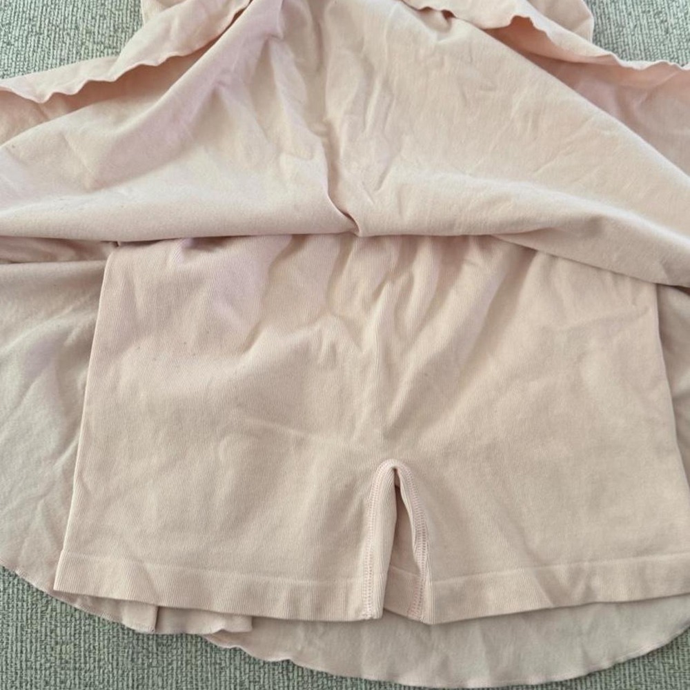 Baby Pink Workout Dress with built in shorts size M - Picture 3 of 4